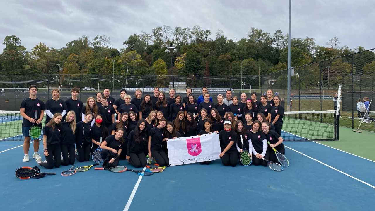 Girls Tennis in piink